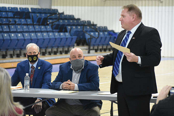 Floyd officials welcome FCS board members